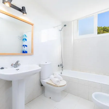 Grillo * 卡拉纳雅达